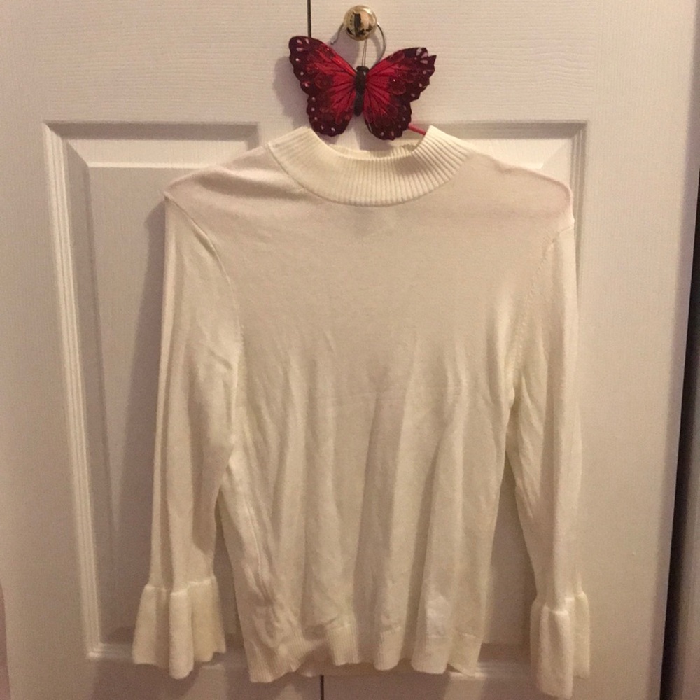 NWOT H&M | White Turtleneck Bell Sleeve Sweater